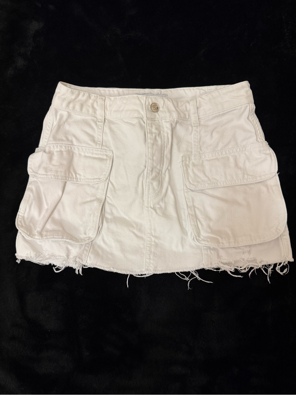 Zara Women’s White Cargo Pocket Denim Mini Skirt
